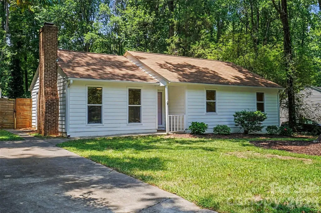5301 Great Wagon Road Charlotte NC 28215