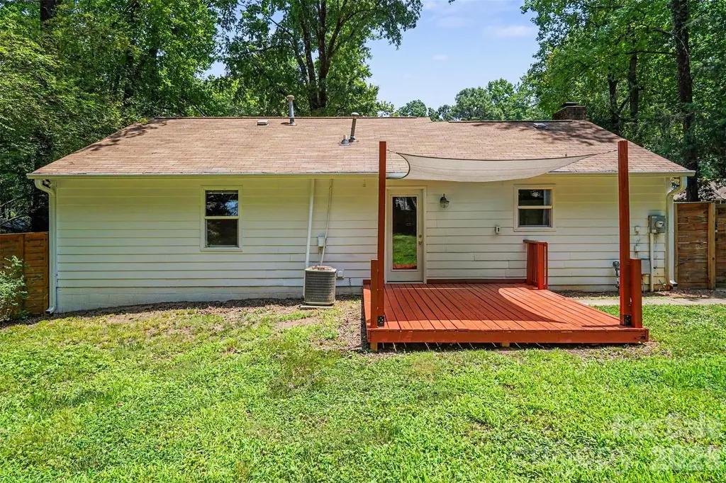 5301 Great Wagon Road Charlotte NC 28215