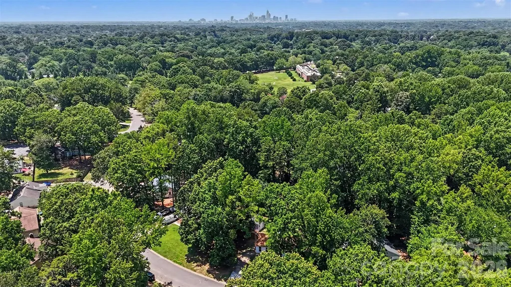 5301 Great Wagon Road Charlotte NC 28215