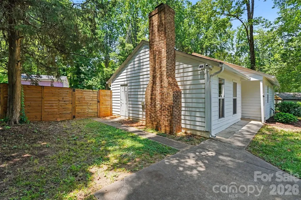 5301 Great Wagon Road Charlotte NC 28215