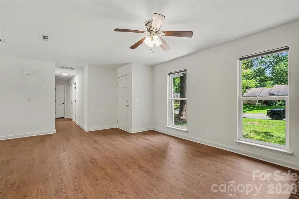 5301 Great Wagon Road Charlotte NC 28215