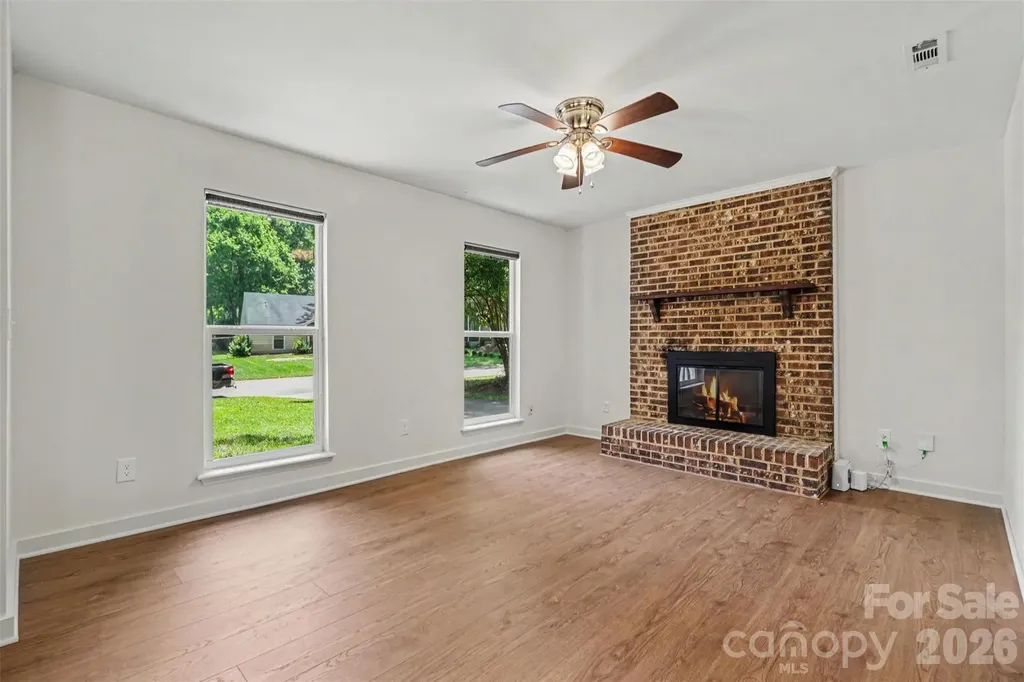 5301 Great Wagon Road Charlotte NC 28215