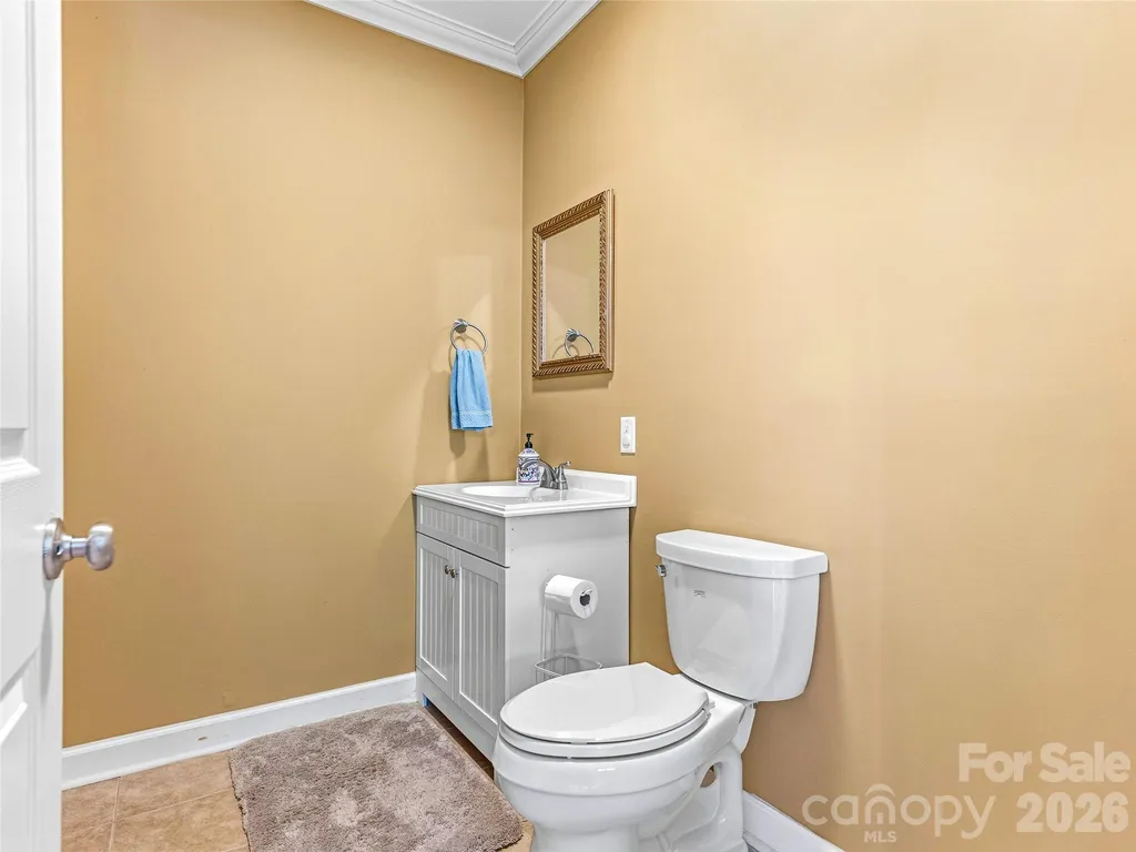8 Old Farm House Road Weaverville NC 28787