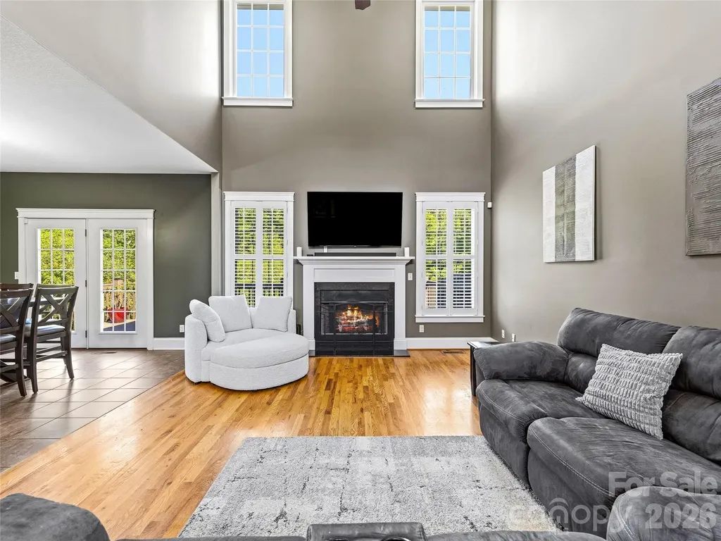 8 Old Farm House Road Weaverville NC 28787