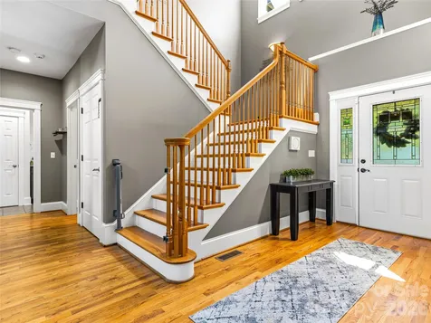 8 Old Farm House Road Weaverville NC 28787