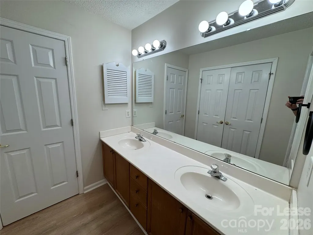 1958 Wilrose Place Matthews NC 28105