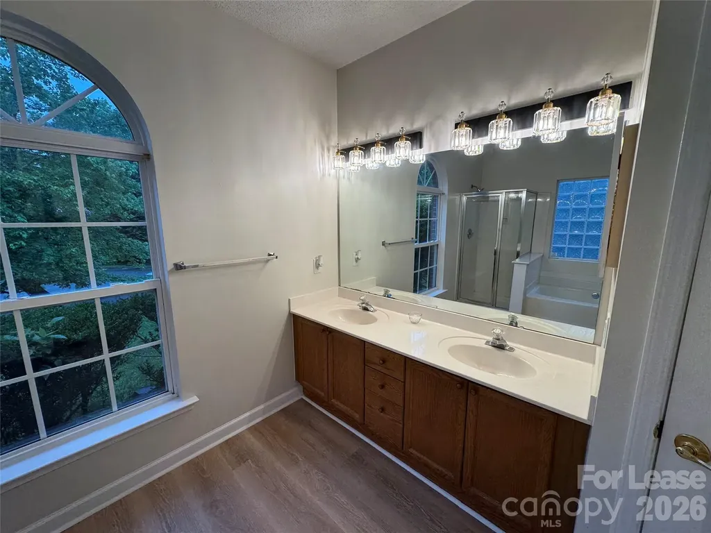 1958 Wilrose Place Matthews NC 28105