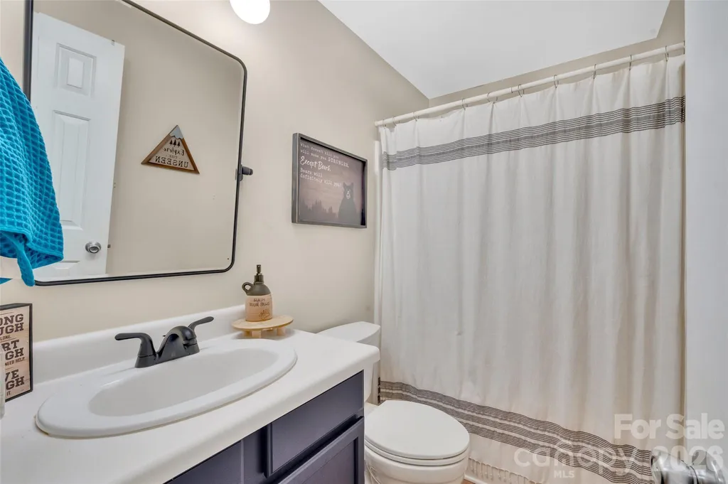 2114 Pinnacle View Drive Kings Mountain NC 28086