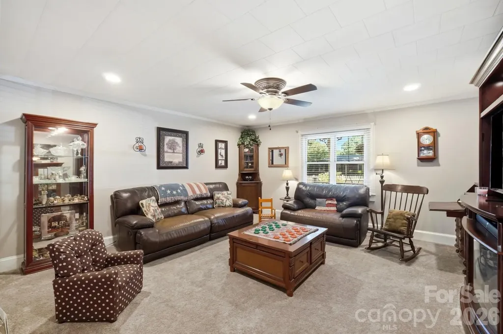 313 Elwood Street Kannapolis NC 28081
