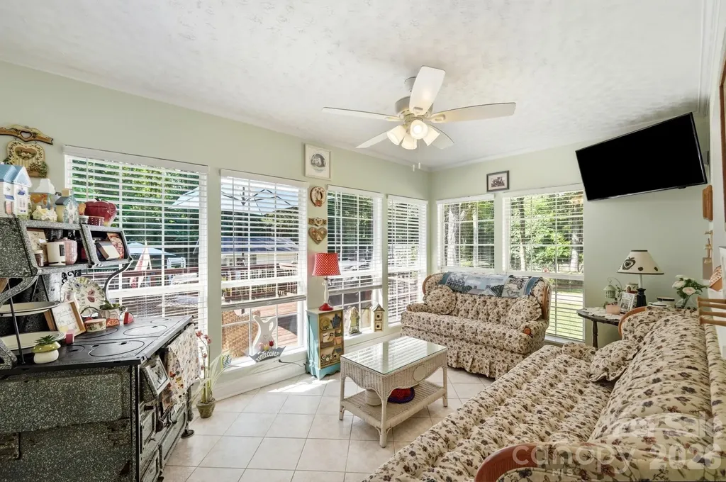 313 Elwood Street Kannapolis NC 28081