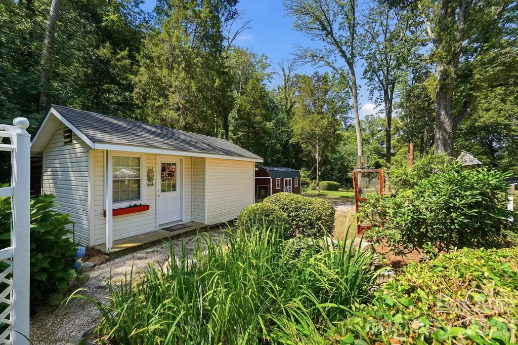 313 Elwood Street Kannapolis NC 28081