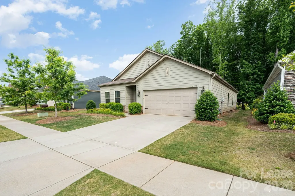 8528 Pennegrove Circle Charlotte NC 28214