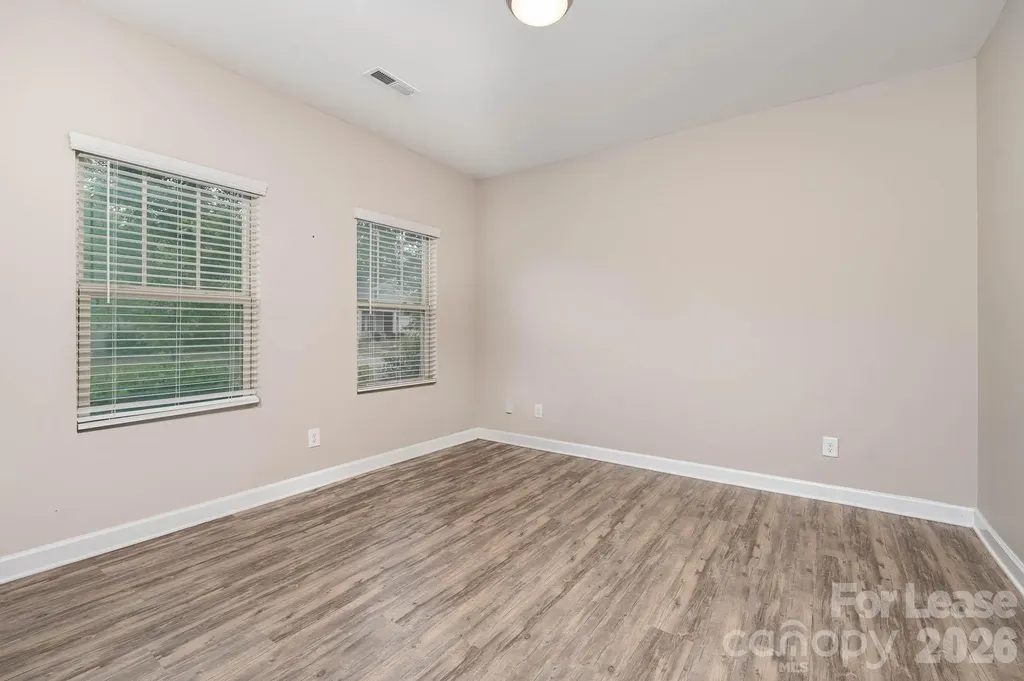 8528 Pennegrove Circle Charlotte NC 28214