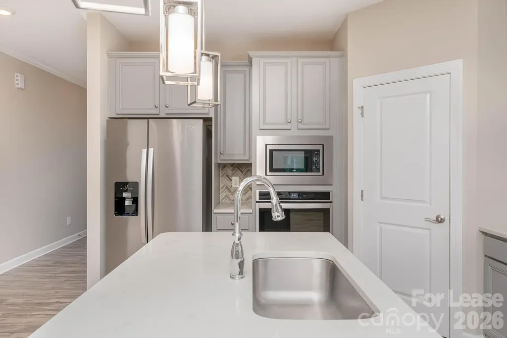 8528 Pennegrove Circle Charlotte NC 28214