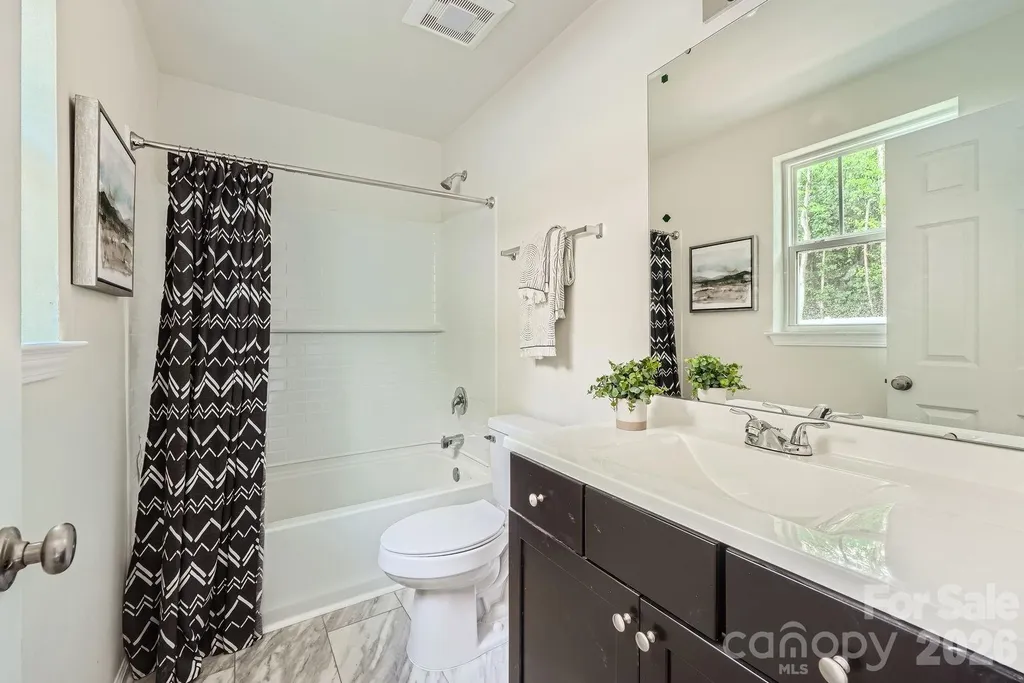 1614 Ct Brooks Circle Charlotte NC 28212