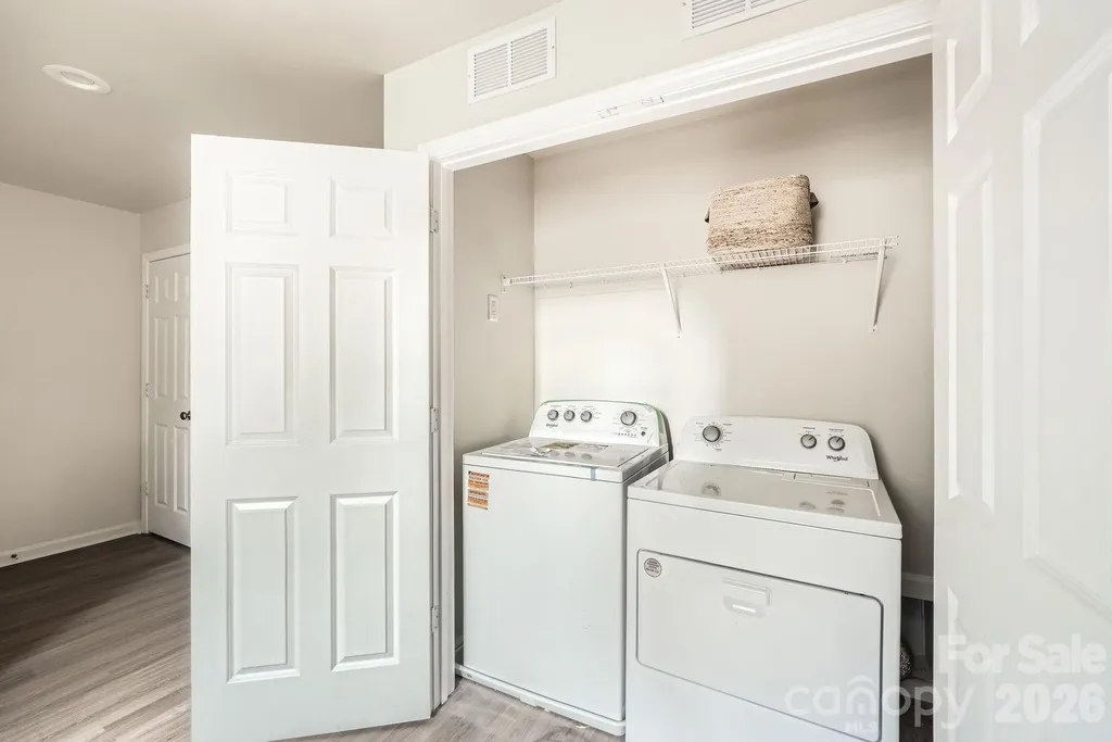 1614 Ct Brooks Circle Charlotte NC 28212