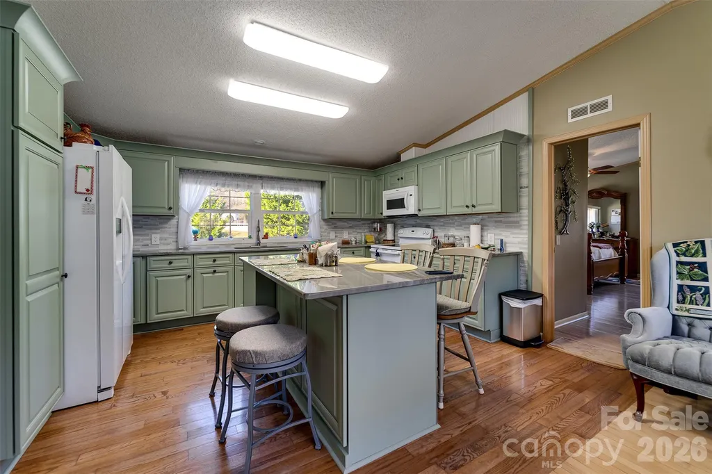 7581 Hwy 441 Highway S Sylva NC 28779