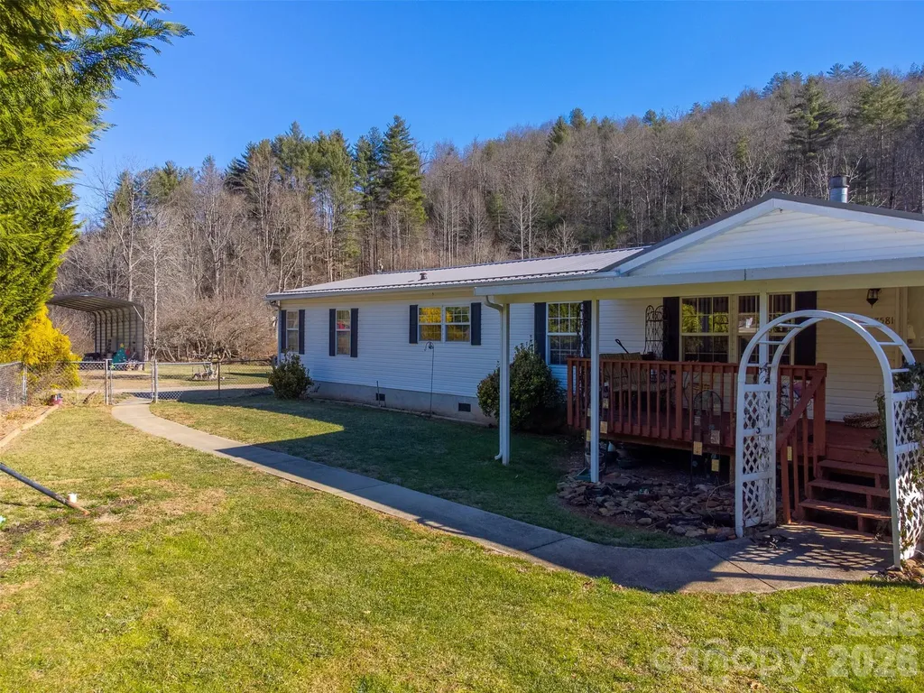 7581 Hwy 441 Highway S Sylva NC 28779
