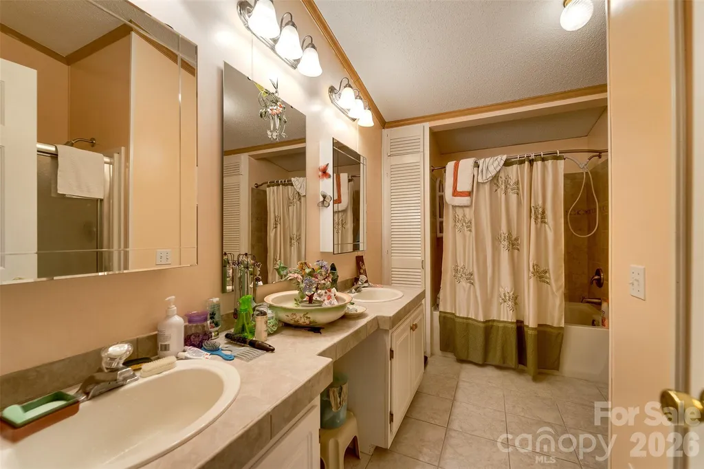 7581 Hwy 441 Highway S Sylva NC 28779