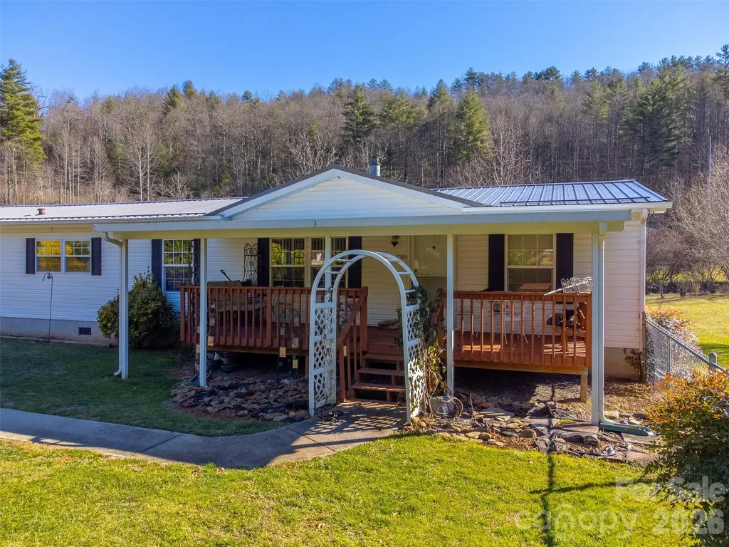7581 Hwy 441 Highway S Sylva NC 28779