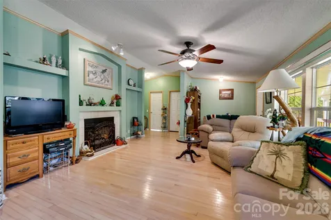 7581 Hwy 441 Highway S Sylva NC 28779