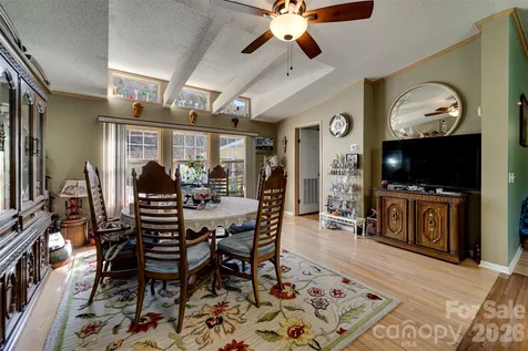 7581 Hwy 441 Highway S Sylva NC 28779