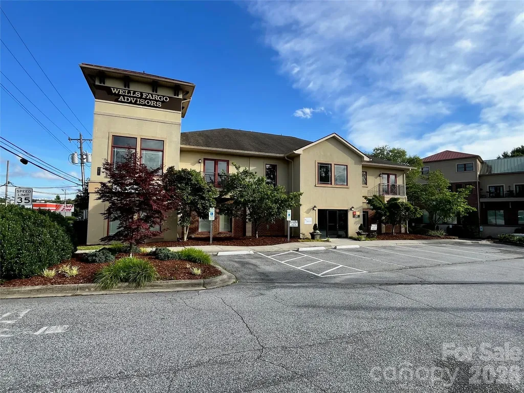 421 S Church Street Hendersonville NC 28792