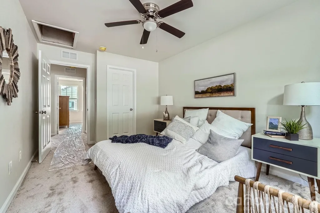 1610 Ct Brooks Circle Charlotte NC 28212