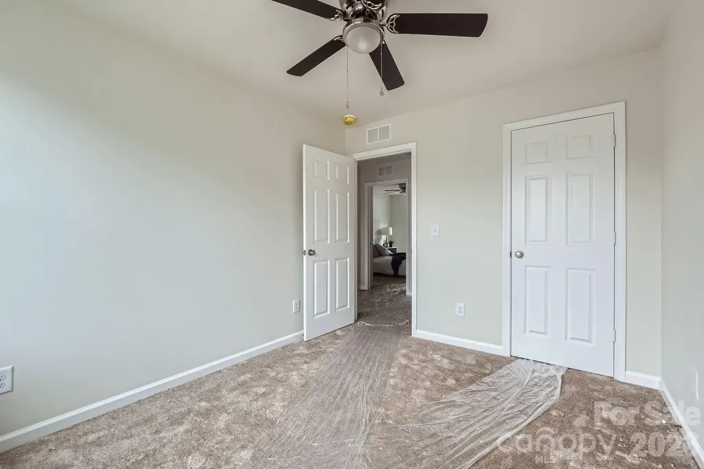 1610 Ct Brooks Circle Charlotte NC 28212