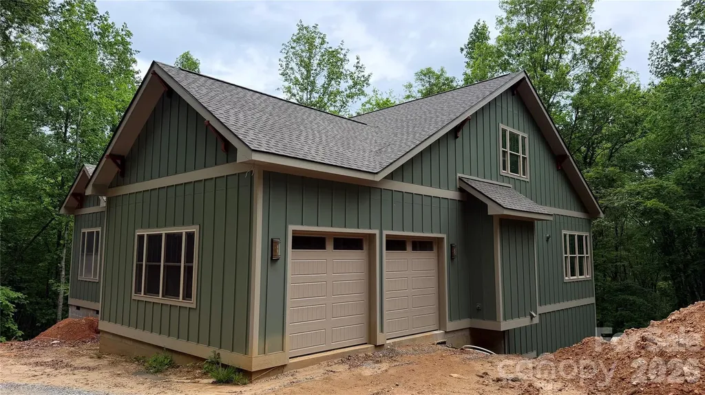 1424 N Double Knob Loop Arden NC 28704