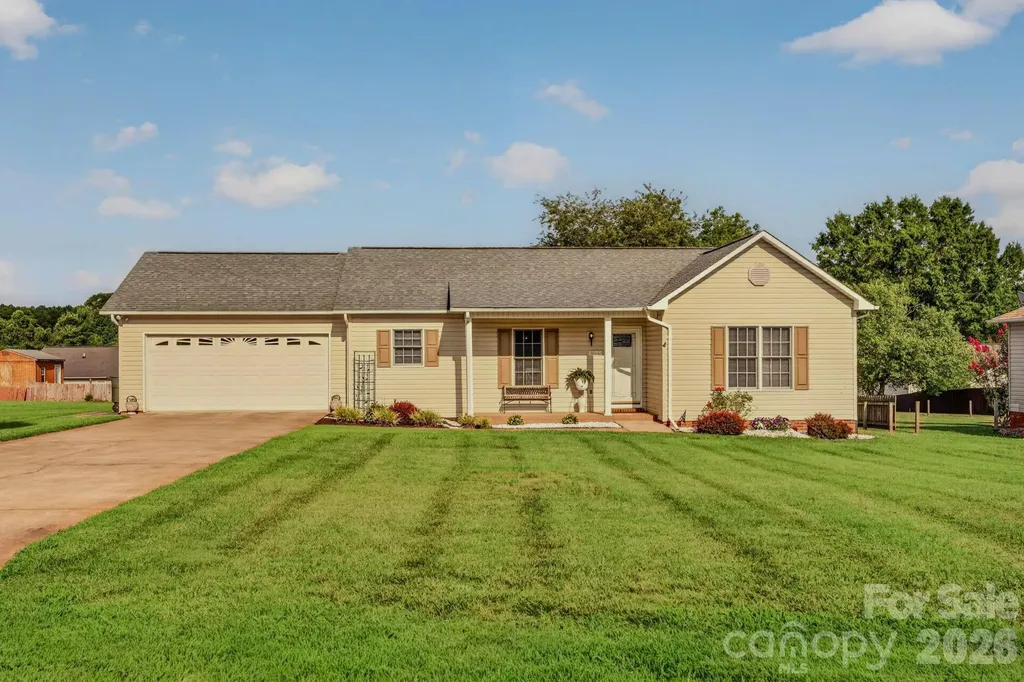 1425 Farmington Hills Drive Conover NC 28613