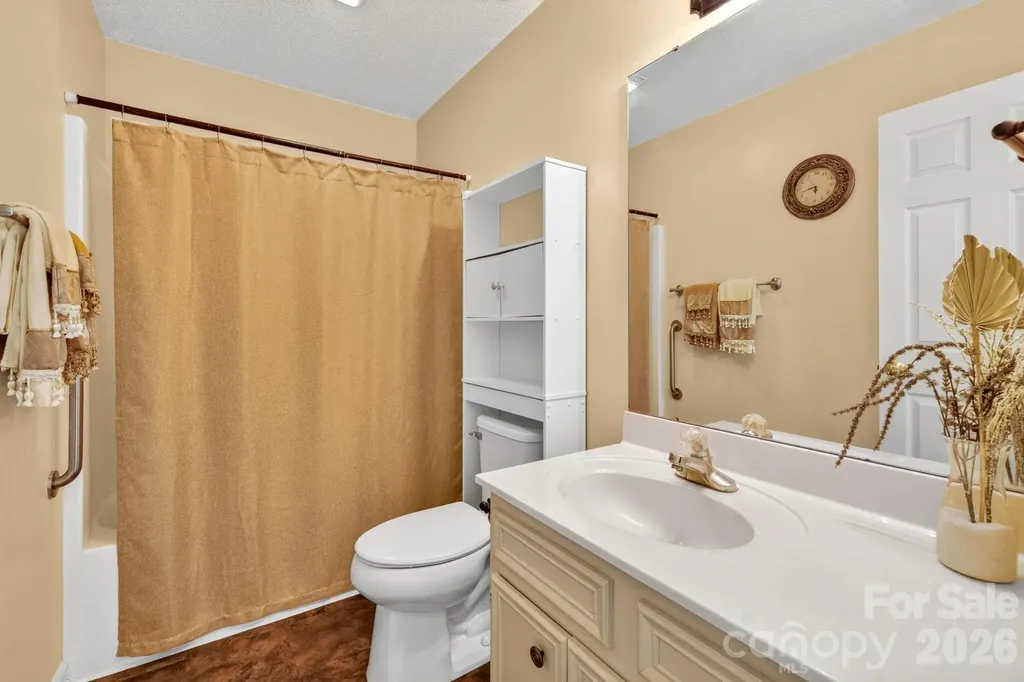 1425 Farmington Hills Drive Conover NC 28613