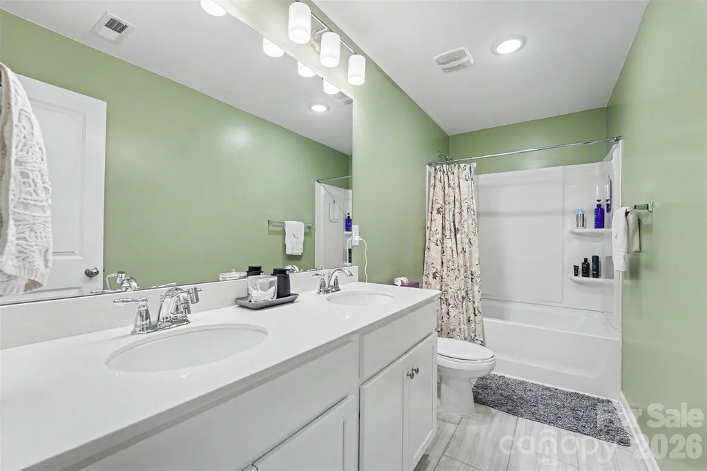 2007 Karen Woods Lane Charlotte NC 28216