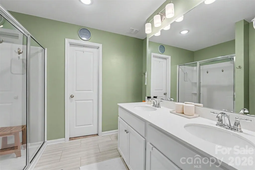 2007 Karen Woods Lane Charlotte NC 28216