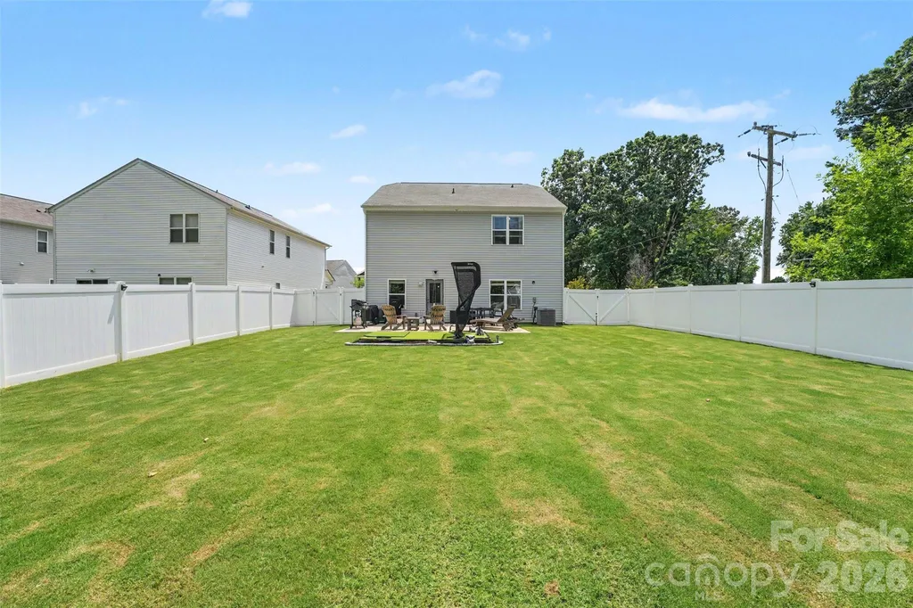 2007 Karen Woods Lane Charlotte NC 28216