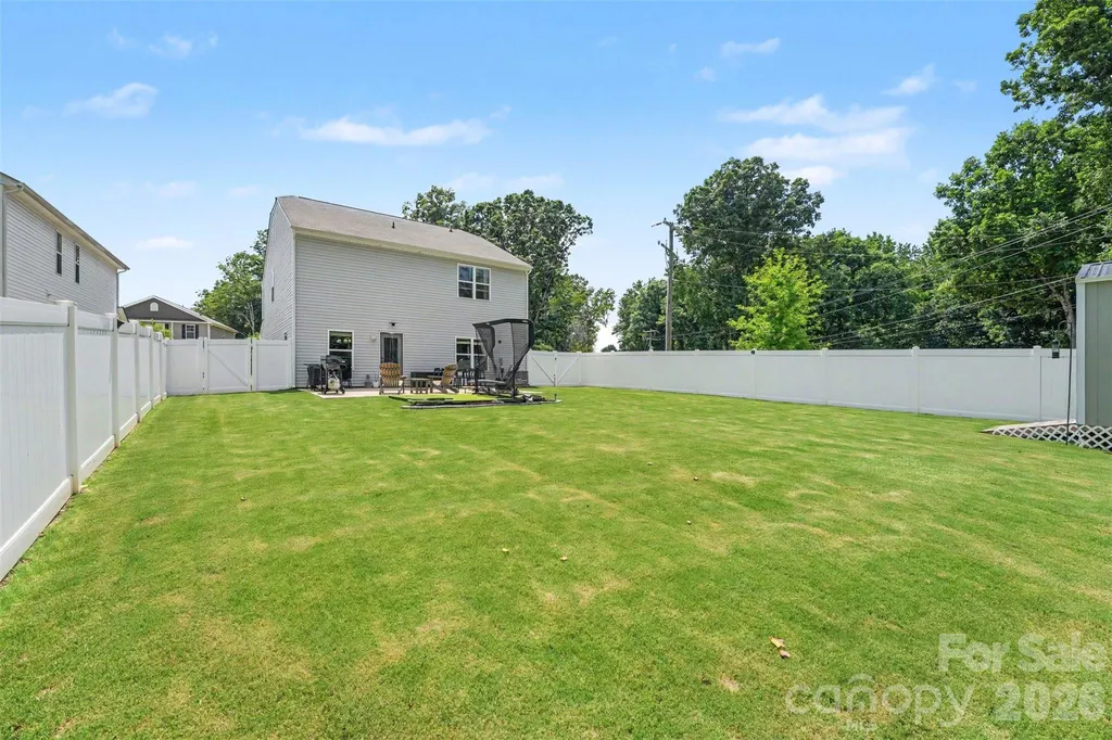 2007 Karen Woods Lane Charlotte NC 28216