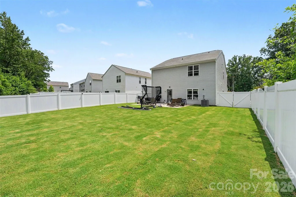 2007 Karen Woods Lane Charlotte NC 28216
