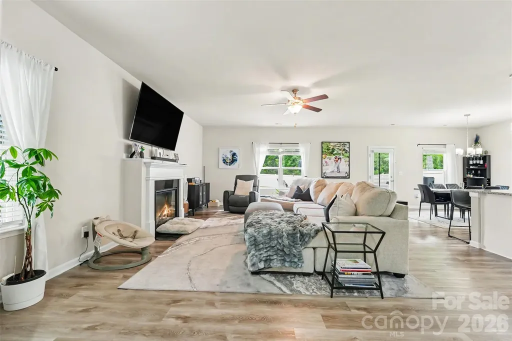 2007 Karen Woods Lane Charlotte NC 28216