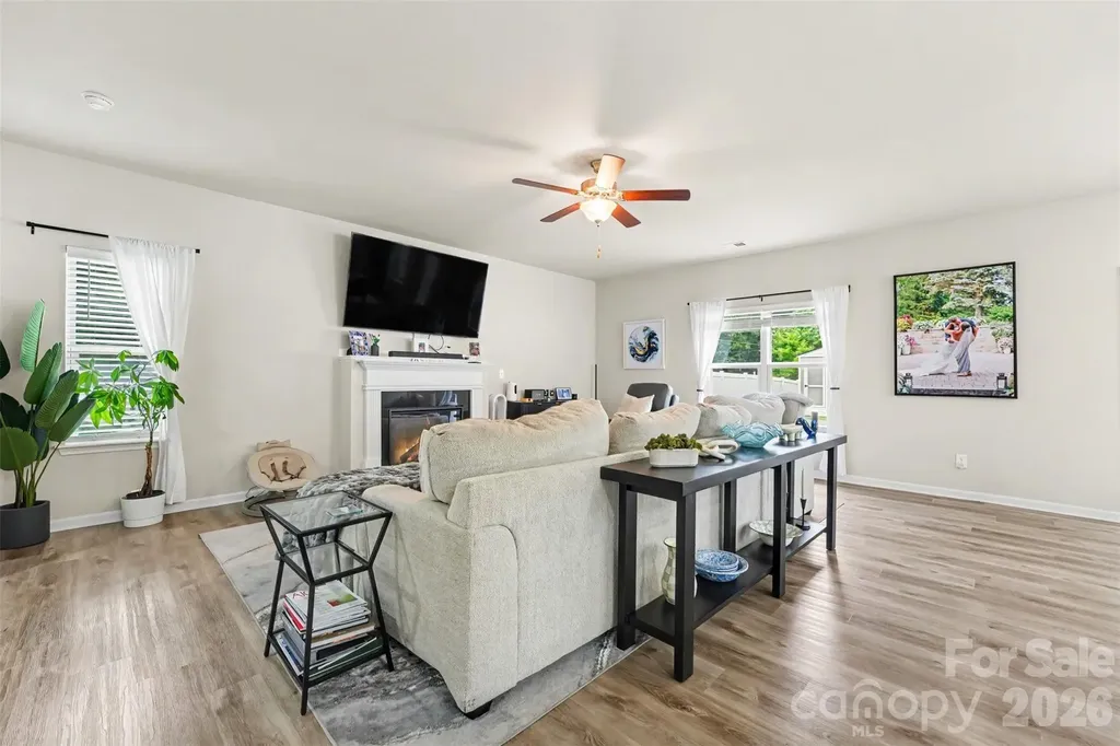 2007 Karen Woods Lane Charlotte NC 28216