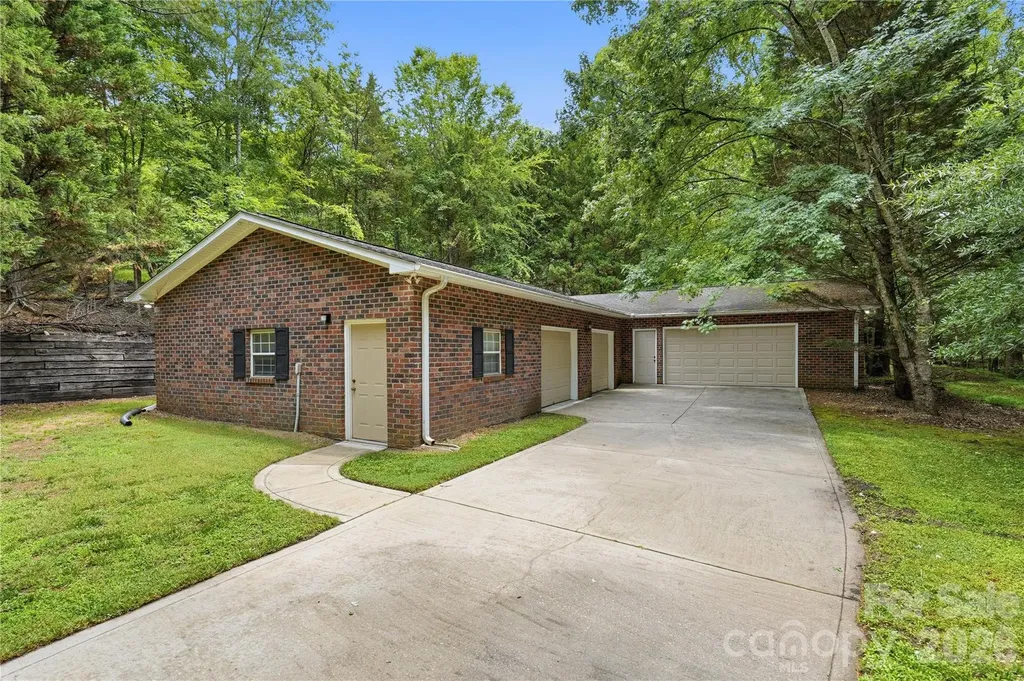 201 Old Bell Road Charlotte NC 28270