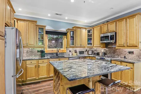 10 Cedar Drive Mills River NC 28759