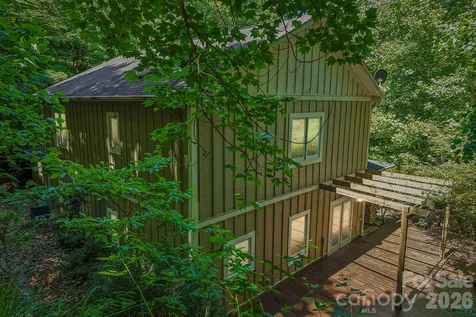 10 Cedar Drive Mills River NC 28759