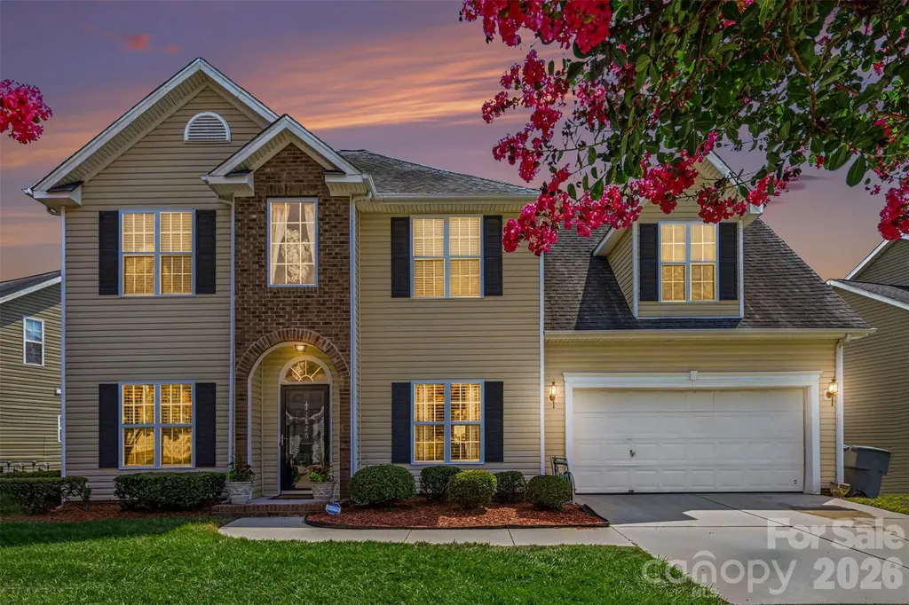 1826 Conifer Circle Charlotte NC 28213