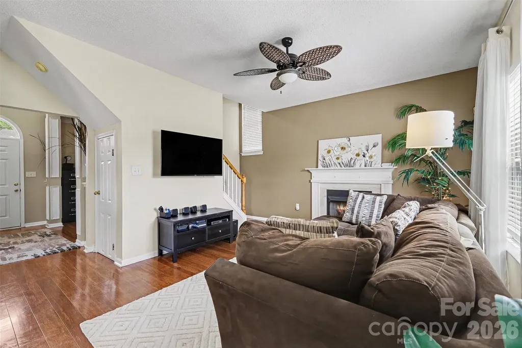 1826 Conifer Circle Charlotte NC 28213