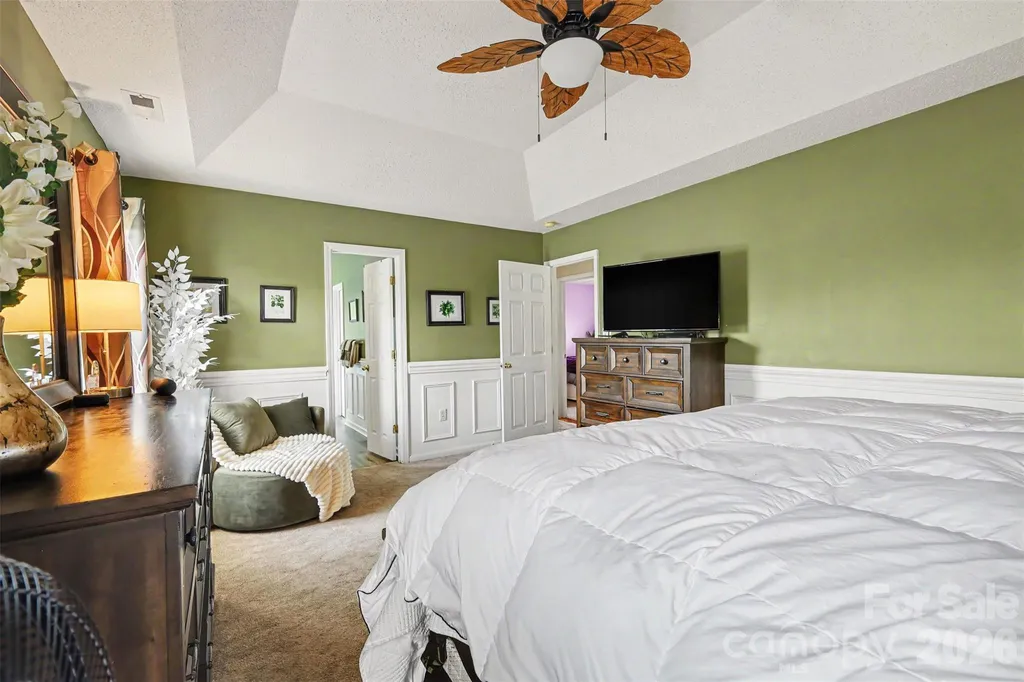 1826 Conifer Circle Charlotte NC 28213