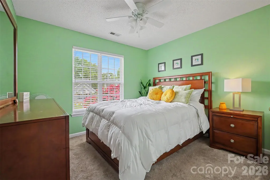 1826 Conifer Circle Charlotte NC 28213