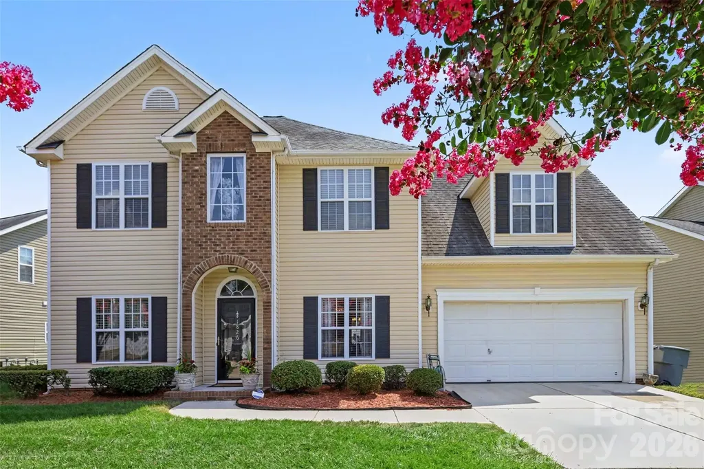 1826 Conifer Circle Charlotte NC 28213