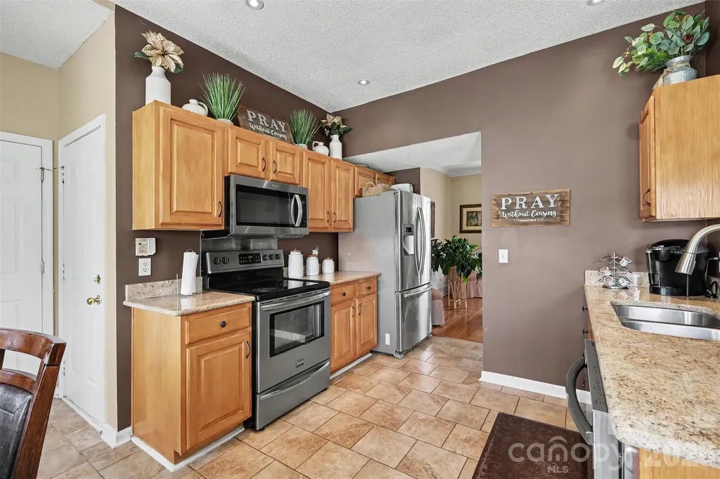 1826 Conifer Circle Charlotte NC 28213