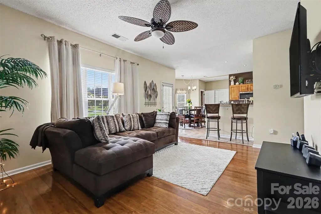 1826 Conifer Circle Charlotte NC 28213