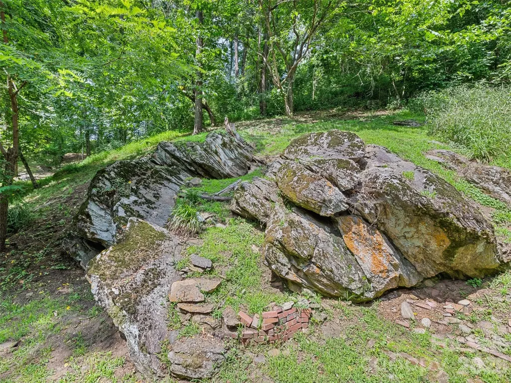 145 Hiaway Trail Clyde NC 28721